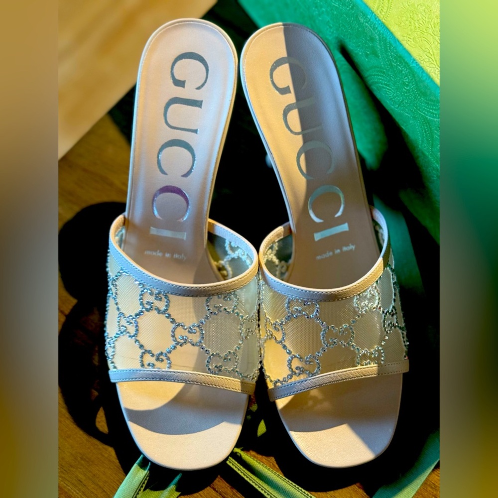Gucci
GG Supreme 80mm mesh mules